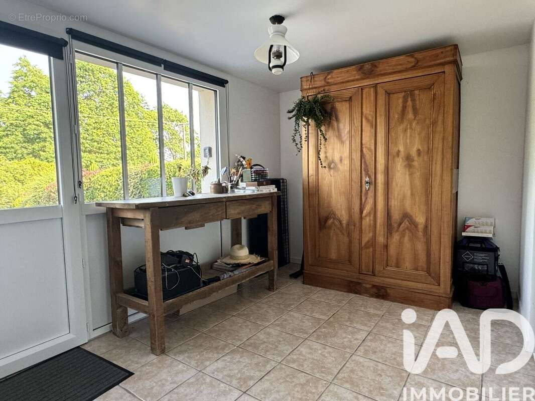 Maison 185 m² à Cheffois  - photo 9
