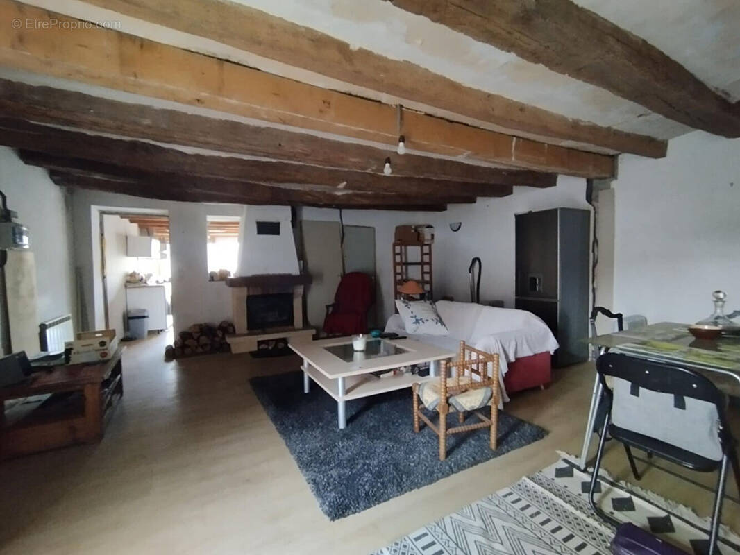 Maison à BUXEUIL