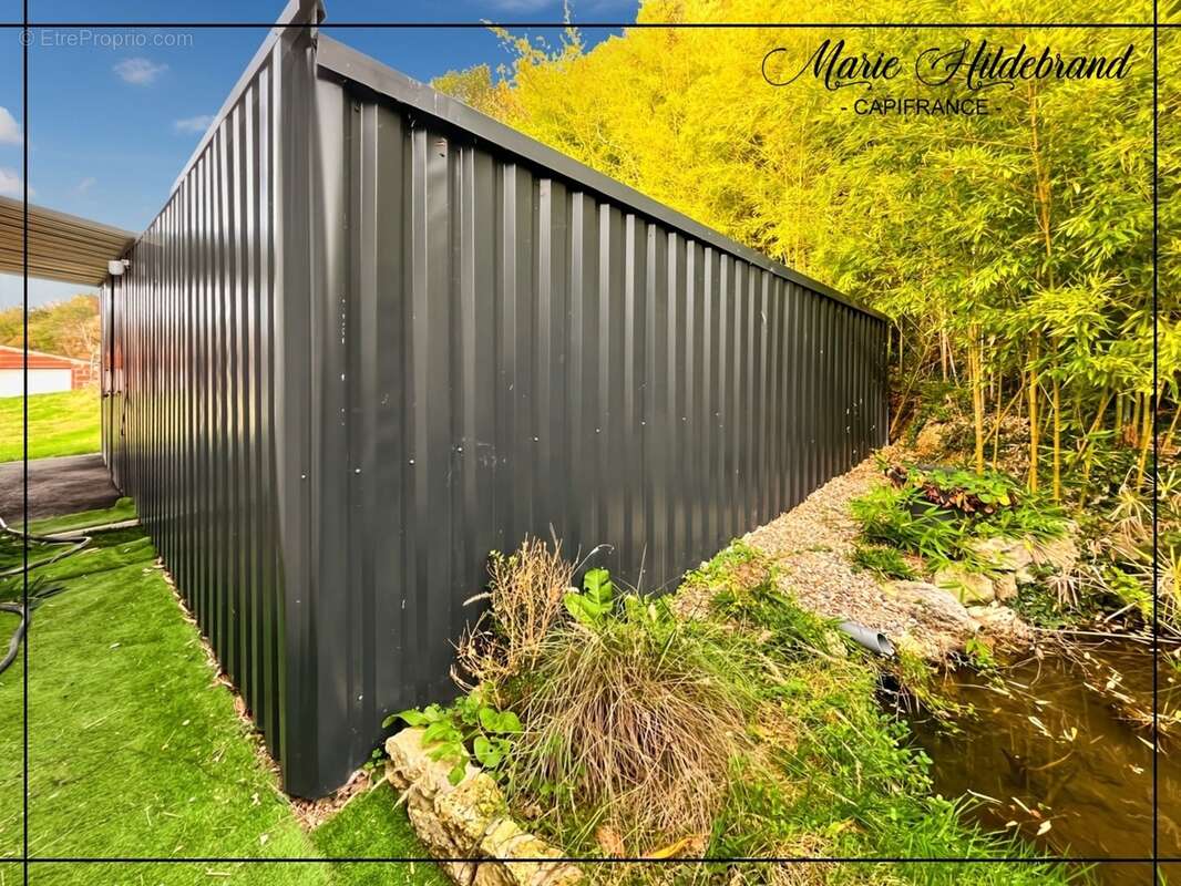 Propriété contemporaine – vue dominante, parc de près d’1 hectare & piscine - photo 22