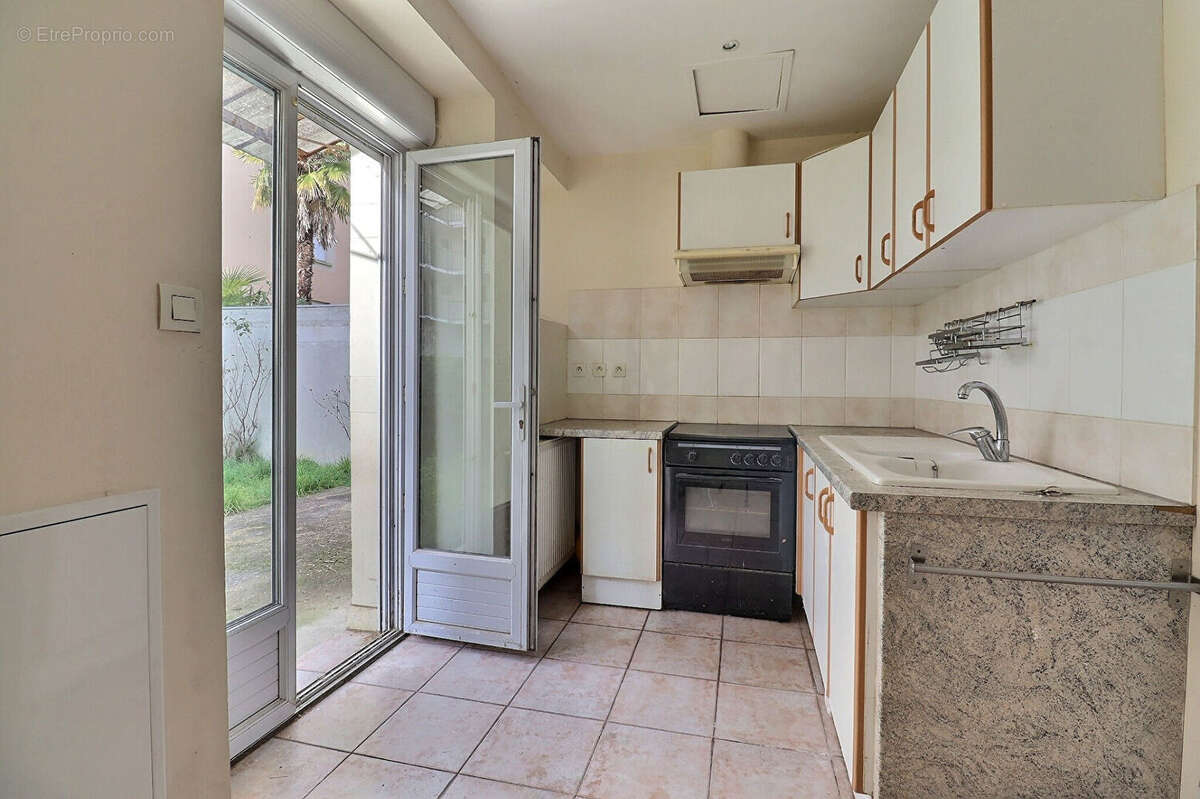 RARE - Coeur de Pau : T3 de 76 m² avec Grand Jardin au Calme Absolu - photo 8