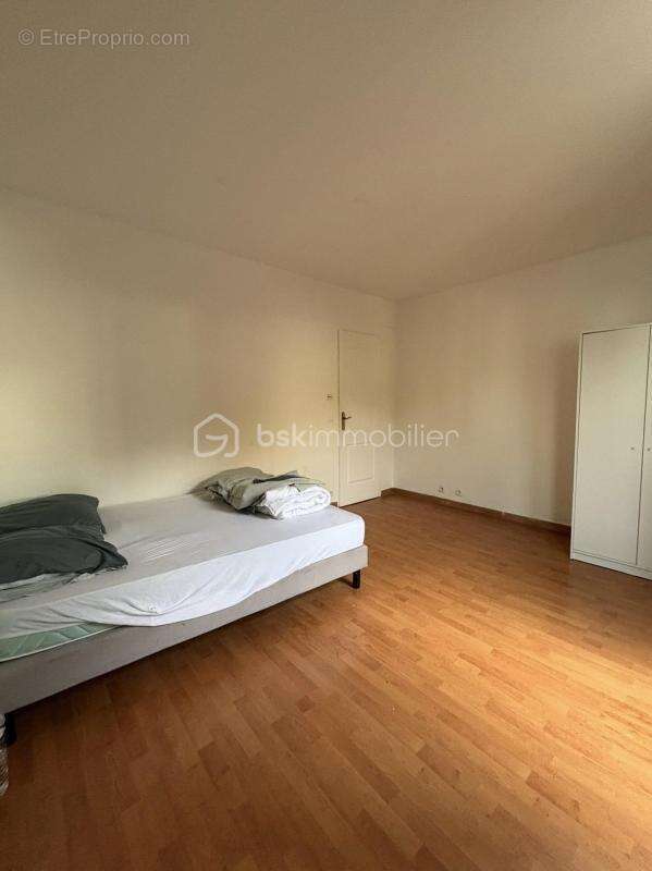 Appartement à LE BLANC-MESNIL
