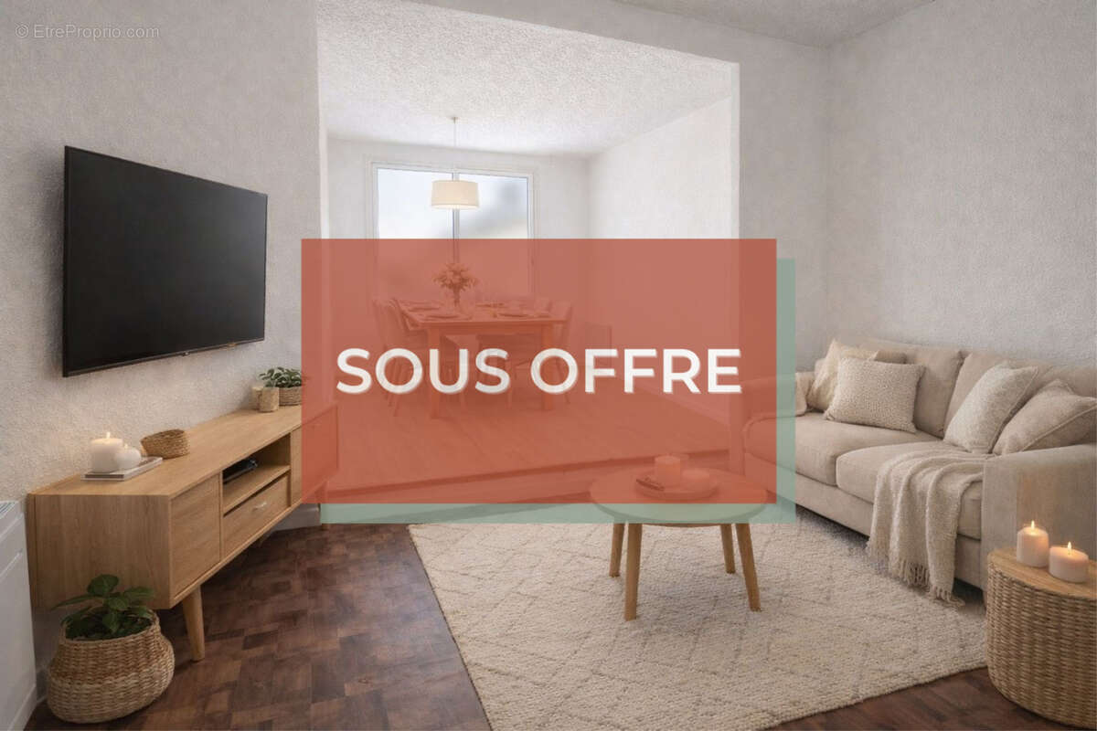 Maison à SAINT-LAURENT-D'AIGOUZE