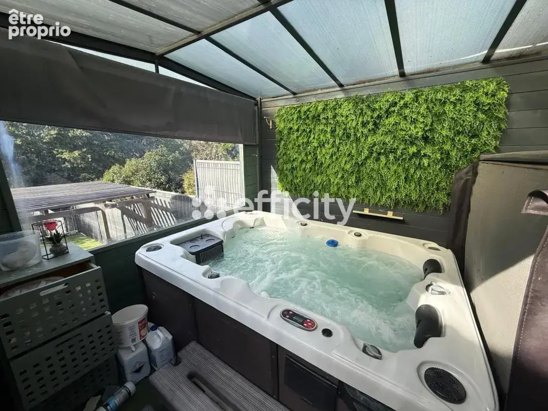Maison 9 pièces 247 m² à vendre à La Roche-Sur-Yon (85000) - photo 16