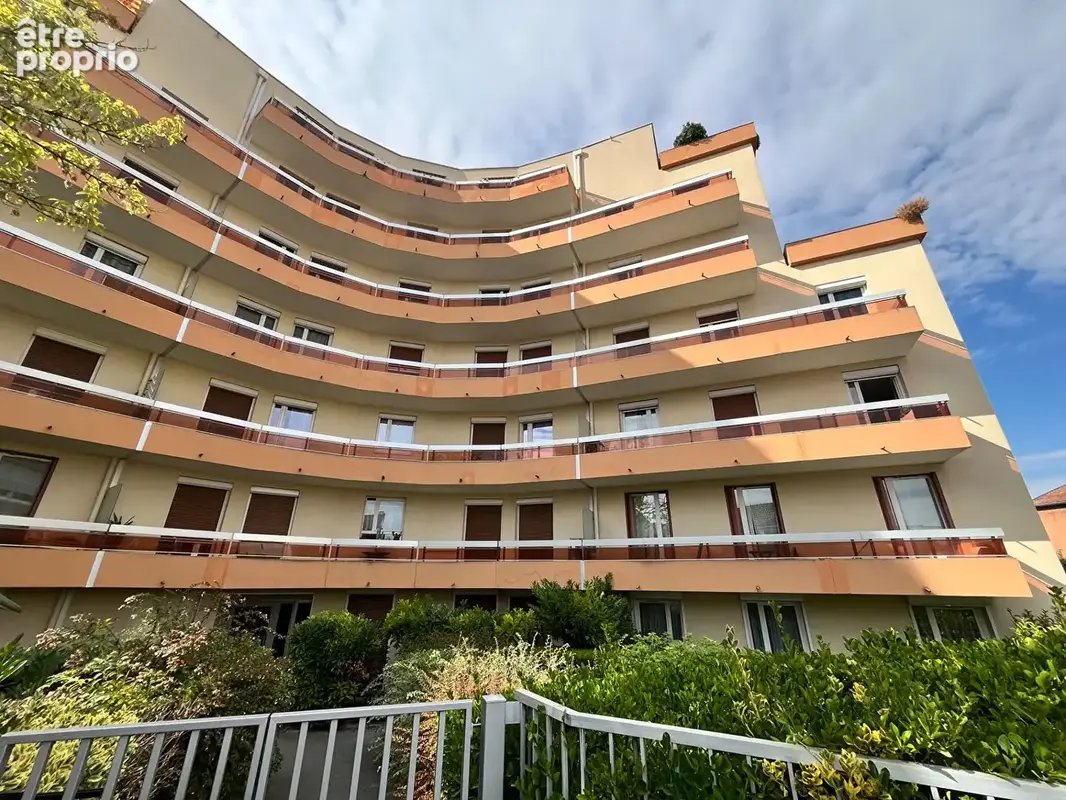 Appartement Reims 3 pièce(s) 74.30 m2 - photo 1