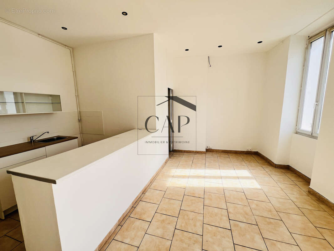 Appartement à MARSEILLE-10E