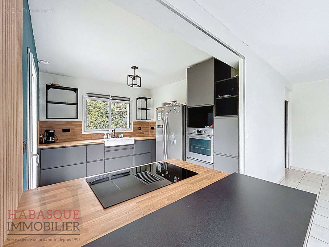 Maison à SAINT-URBAIN