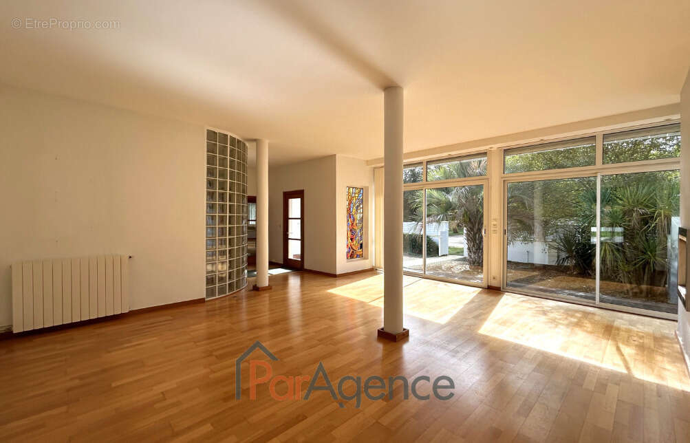 Maison à SAINT-PALAIS-SUR-MER