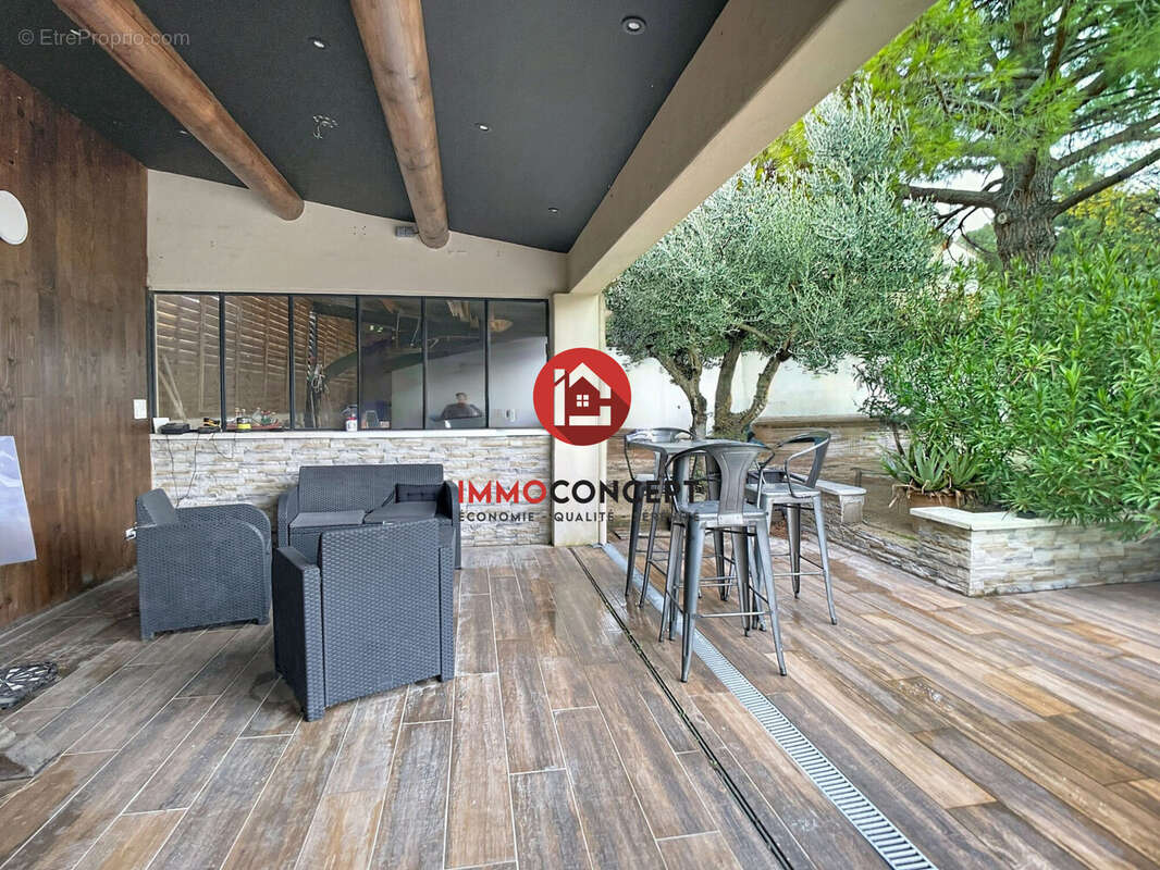 Maison à VILLENEUVE-LES-AVIGNON