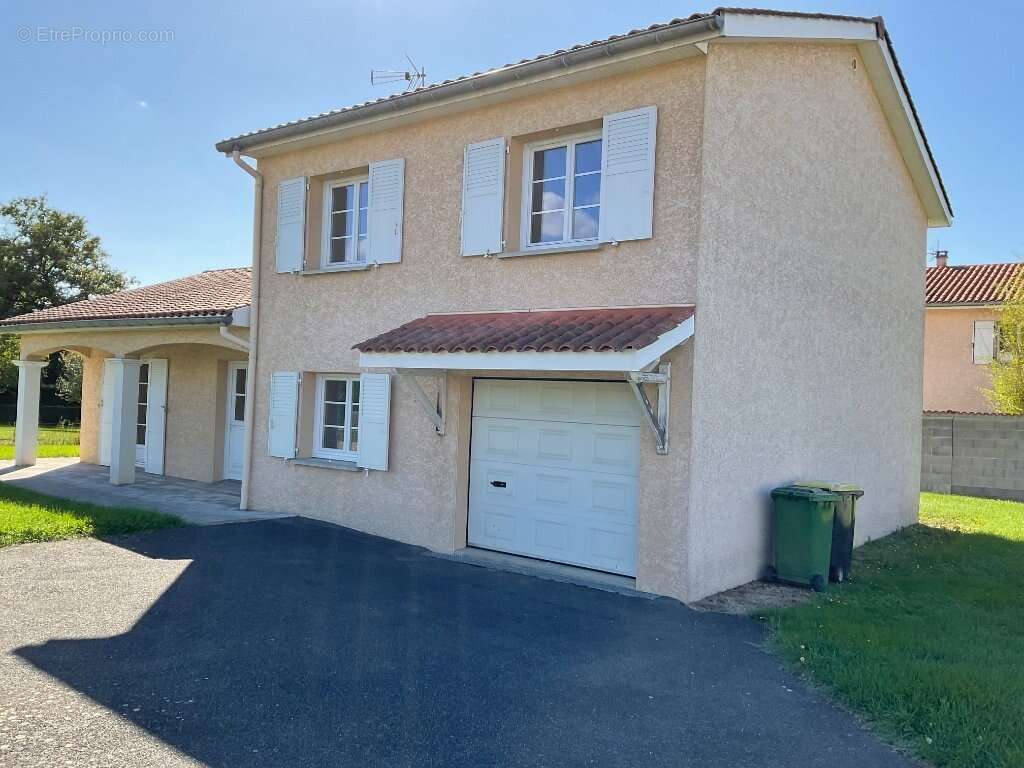 Maison à SAINT-GALMIER