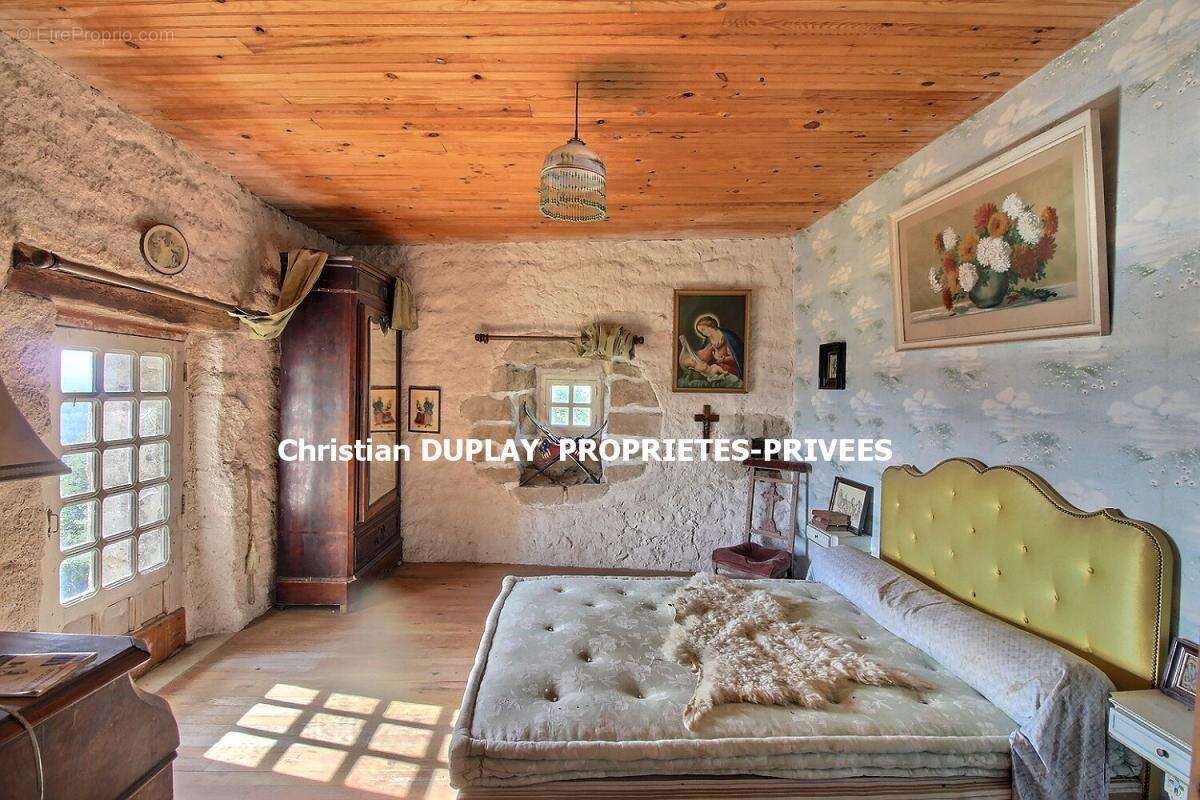 Maison à SAINT-PAL-DE-MONS