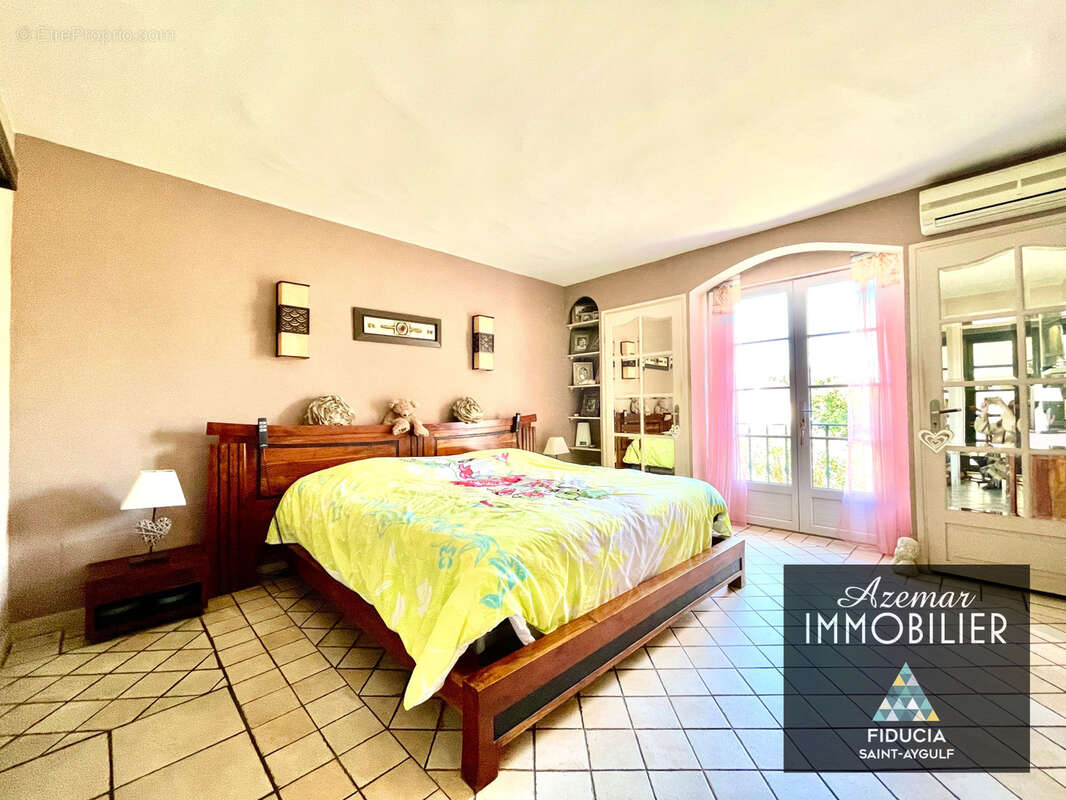 Maison à FREJUS