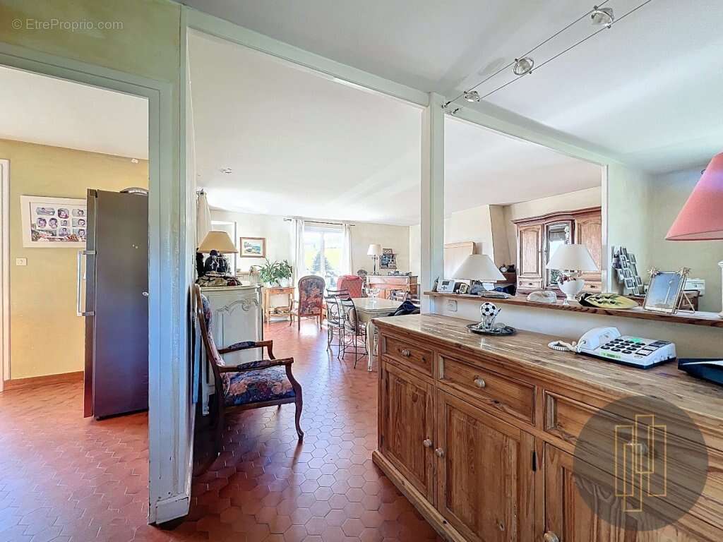 Maison à SAINT-JEAN-DES-VIGNES