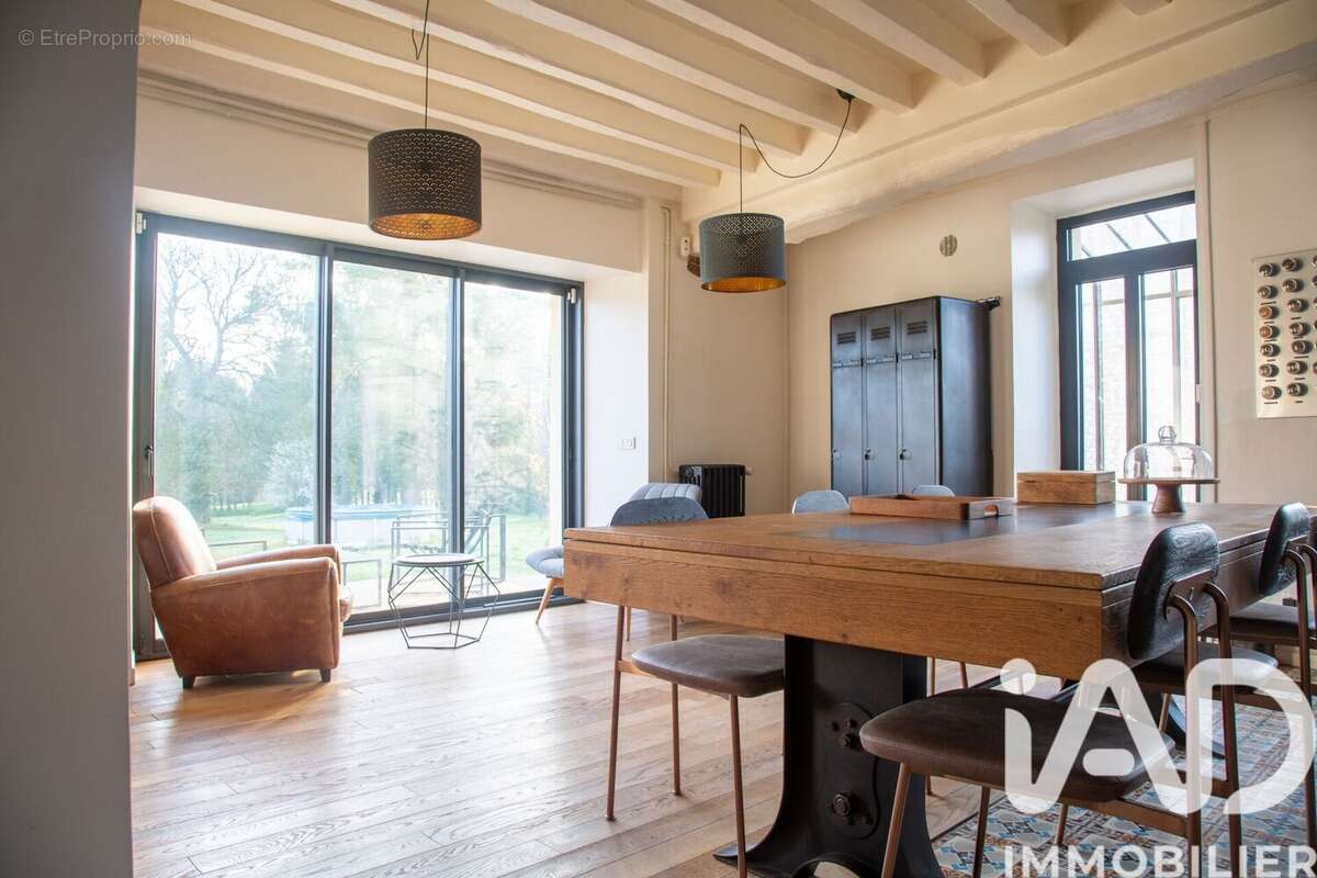 Maison 230 m² à Gironville-Sur-Essonne  - photo 8