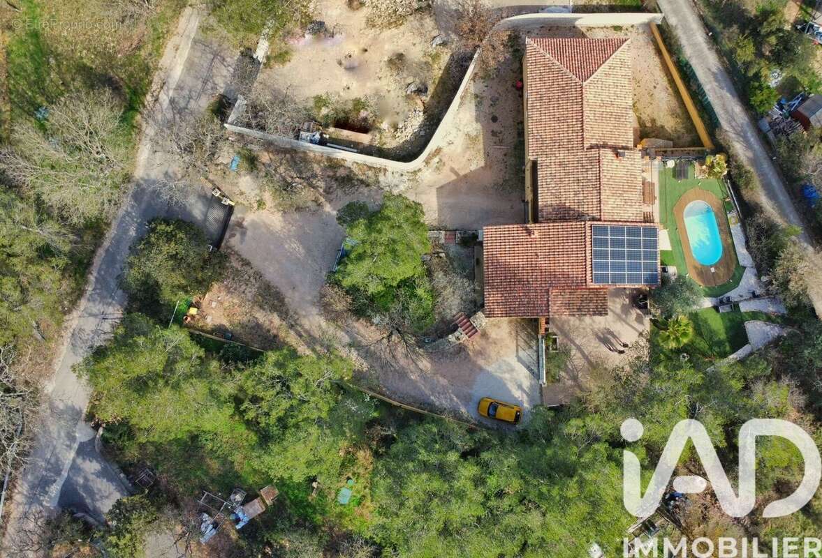 Photo 3 - Maison à ROCBARON