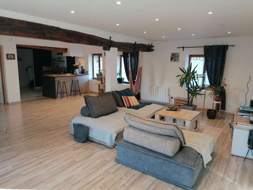 Appartement à EGREVILLE
