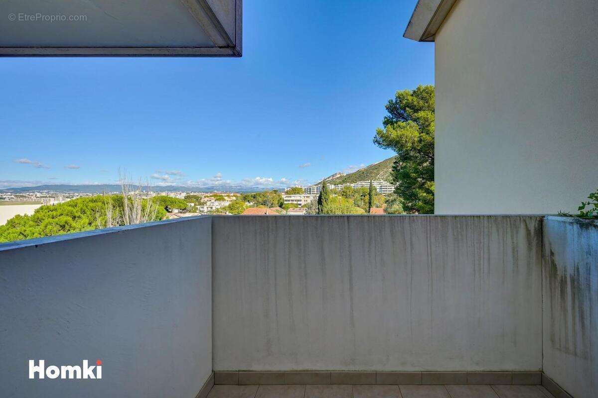 Appartement à MARSEILLE-9E