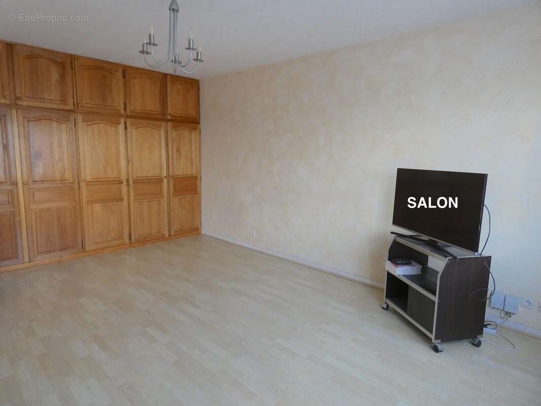 Appartement à MOISSY-CRAMAYEL