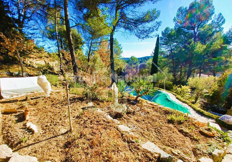 Maison à PIERREVERT