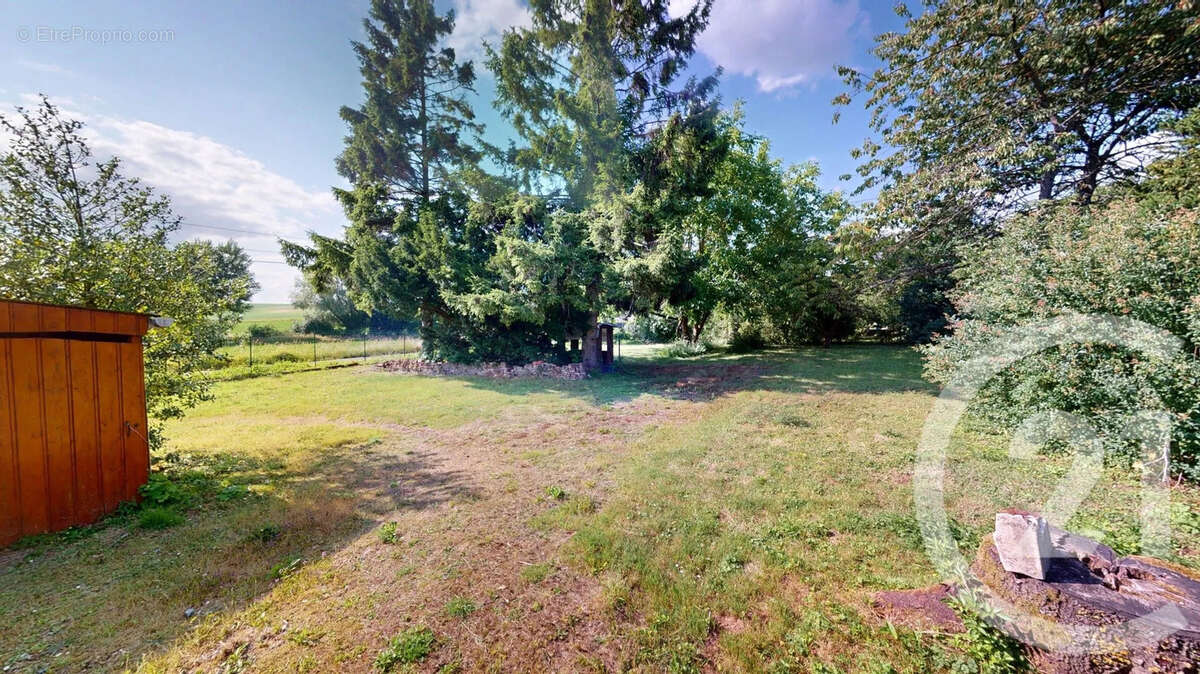 Maison à HARGICOURT