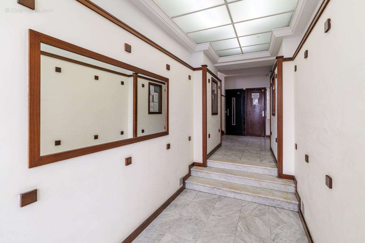 NICE Carré d'or 3P 77m² Dernier étage Balcon Grenier - photo 16