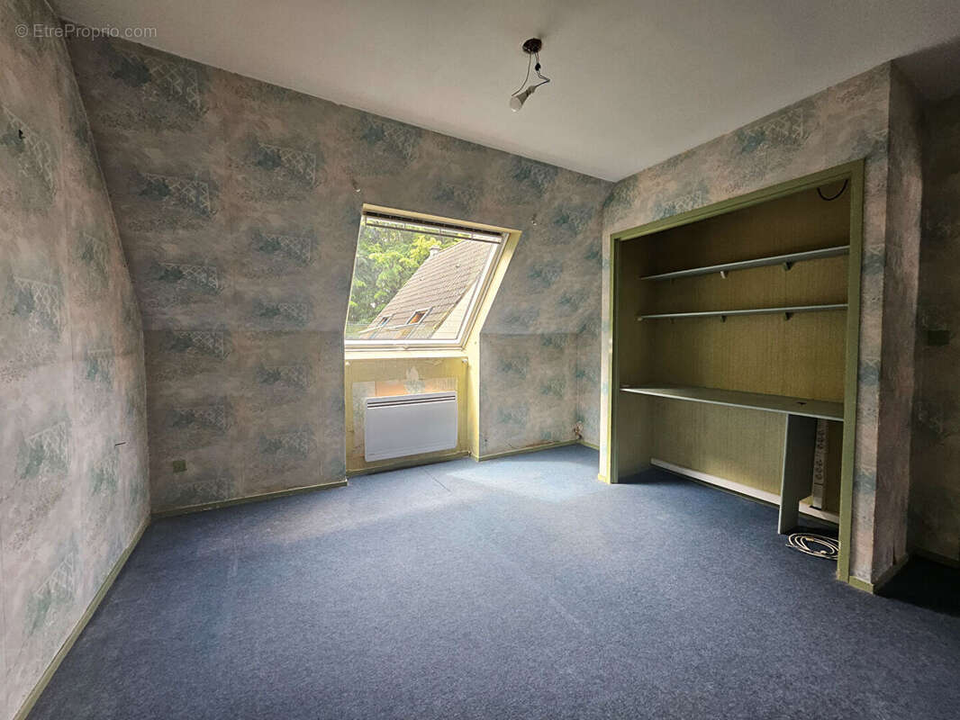 À VENDRE - Maison d'environ 106 m² - Quartier Saint-Lardre - photo 8