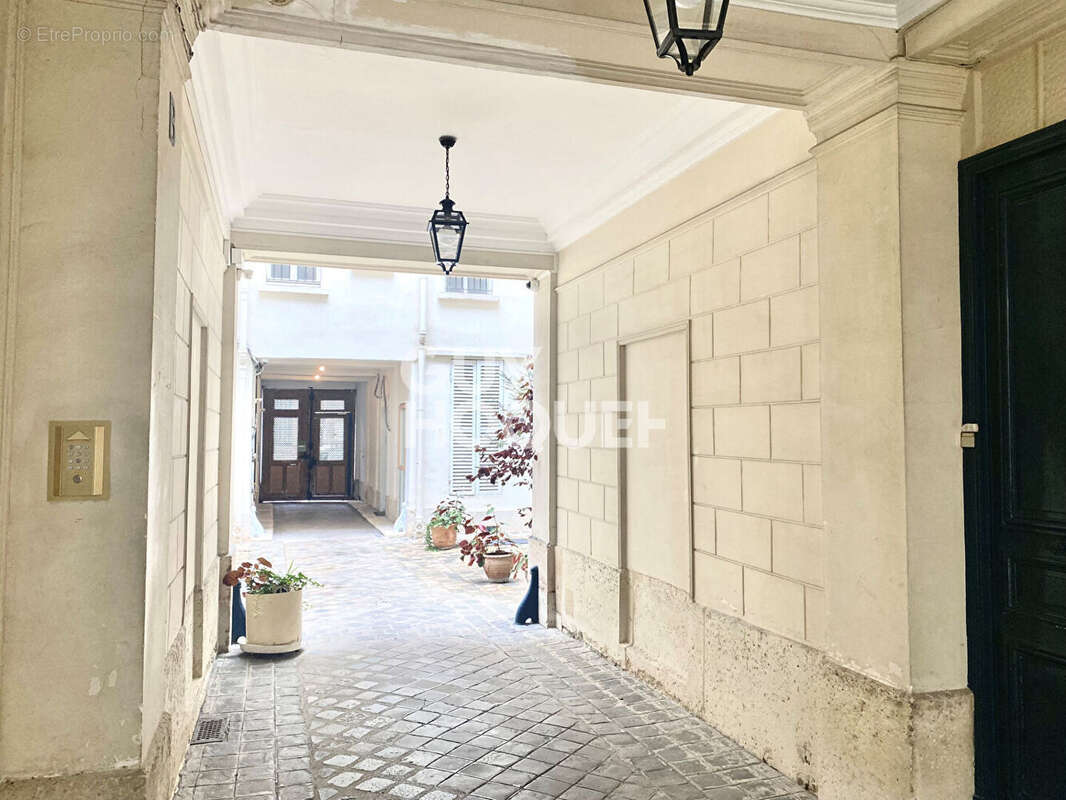 Appartement à PARIS-6E