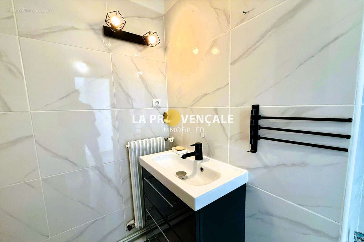 Appartement à MARSEILLE-11E