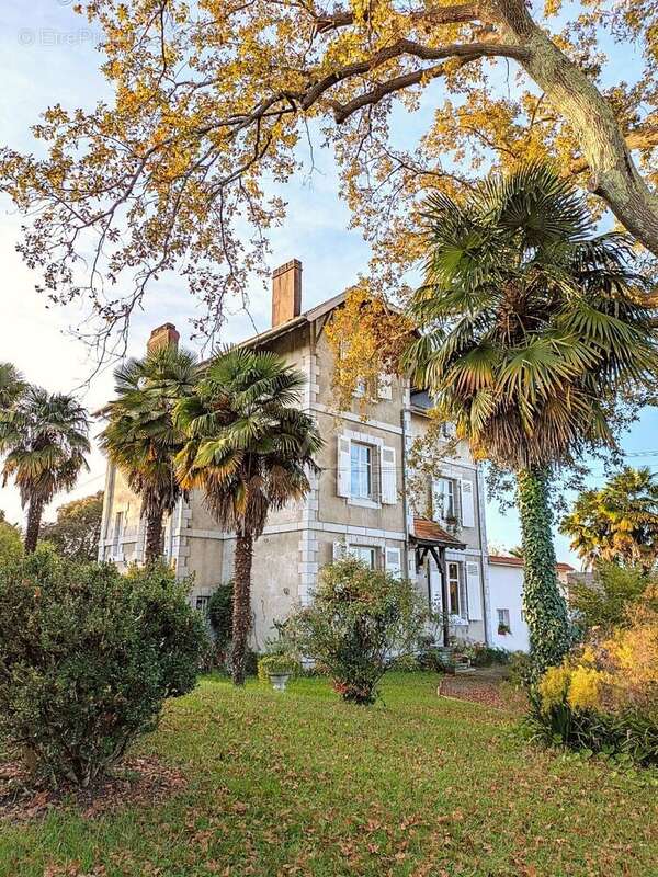 Maison à SALIES-DE-BEARN