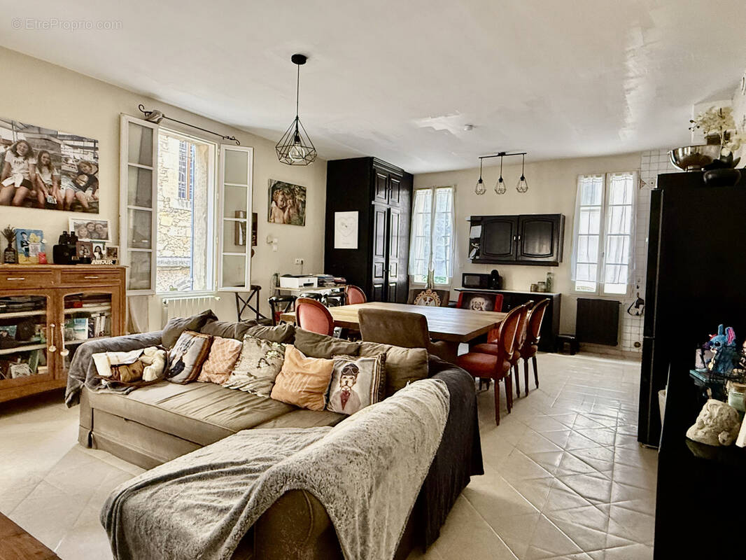 Maison à BAGNOLS-SUR-CEZE