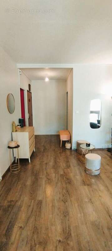 Photo 2 - Appartement à LA CELLE-SAINT-CLOUD