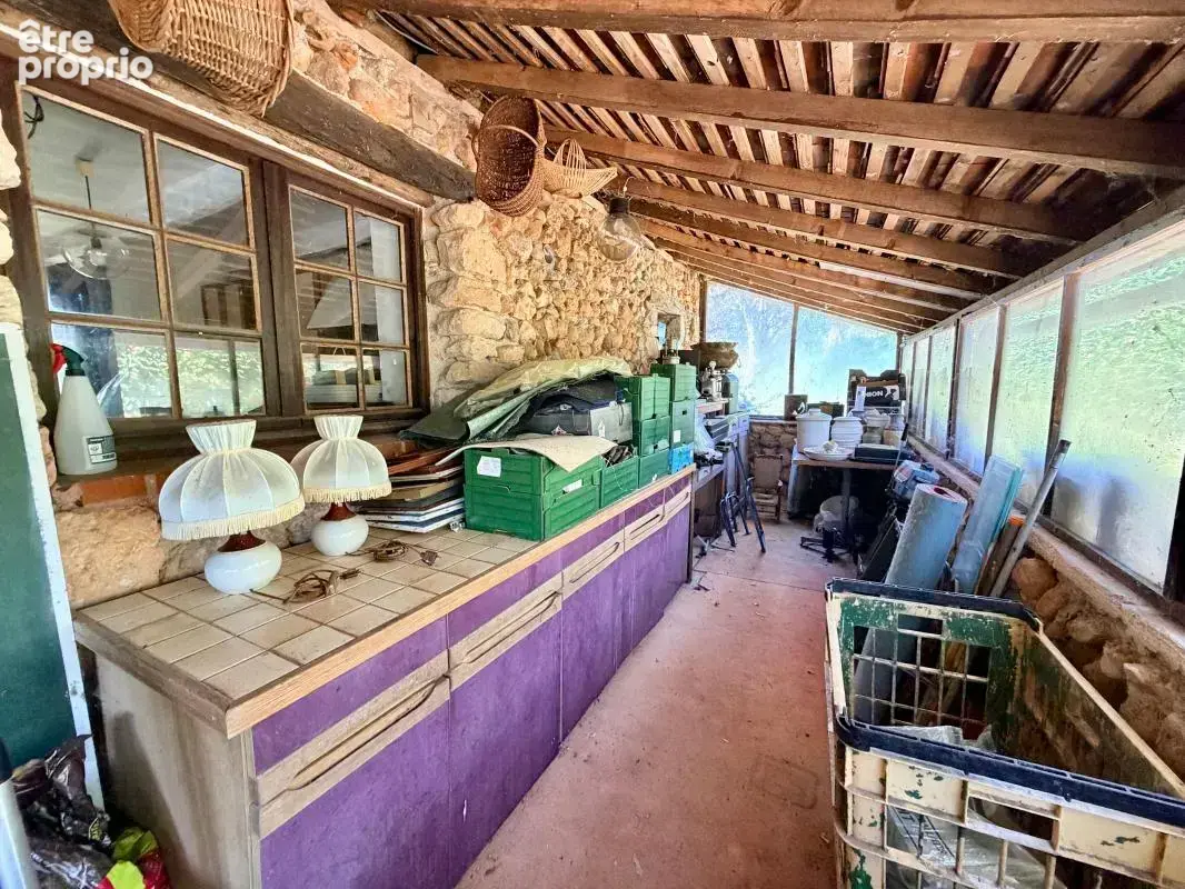 Trois maisons en pierre, piscine et étang - photo 29