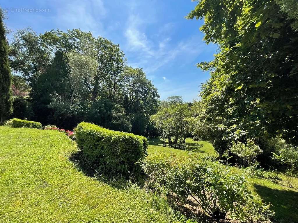 Maison à FEUCHEROLLES