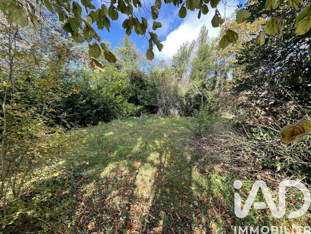 Photo 3 - Terrain à HOUDAN