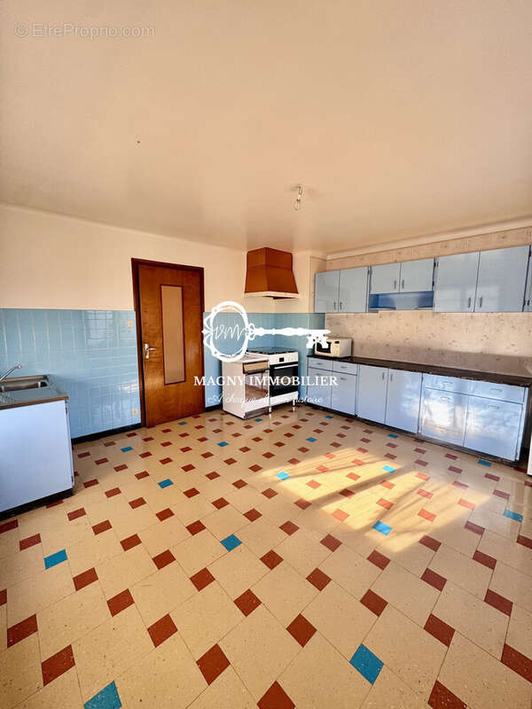 CUISINE 1ER - Maison à MARIGNIER