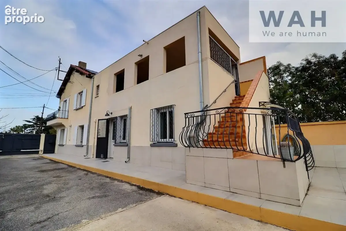 Maison en r+1 divisee en deux appartements - 34400 lunel - photo 18