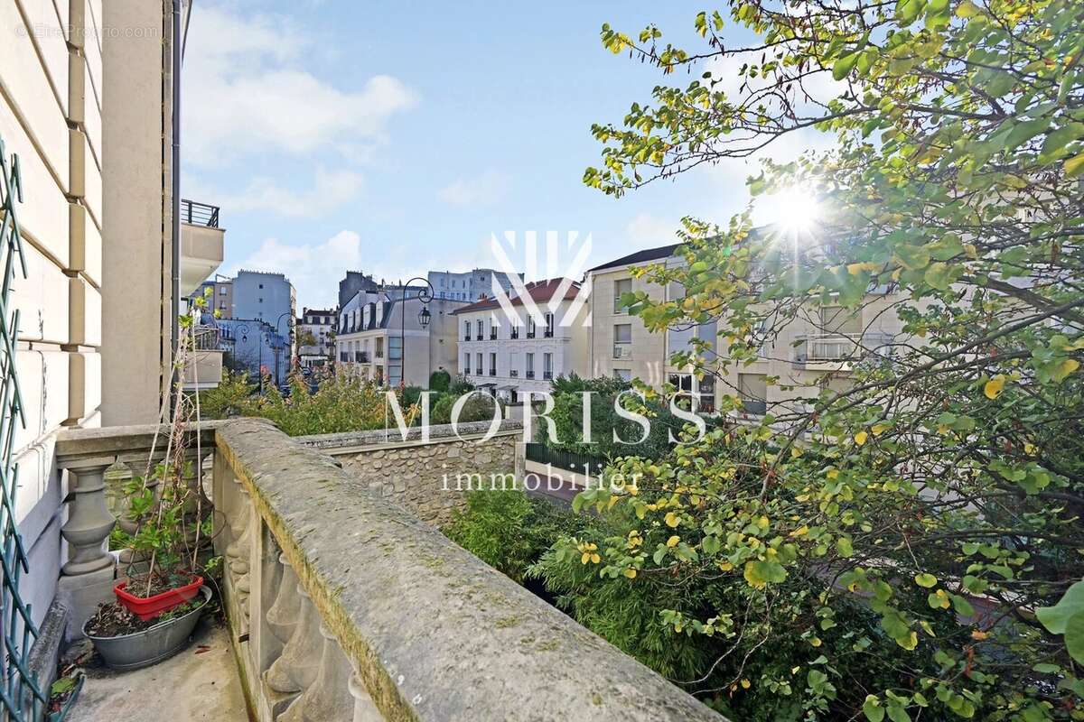 Appartement à CHARENTON-LE-PONT