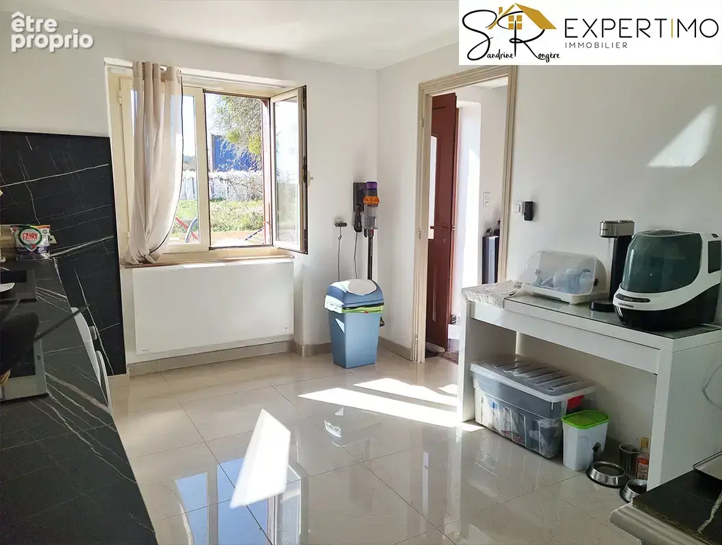 Menat, ensemble de 3 maisons, grange et terrain de tennis sur 7128m2 de terrain plat. - photo 18
