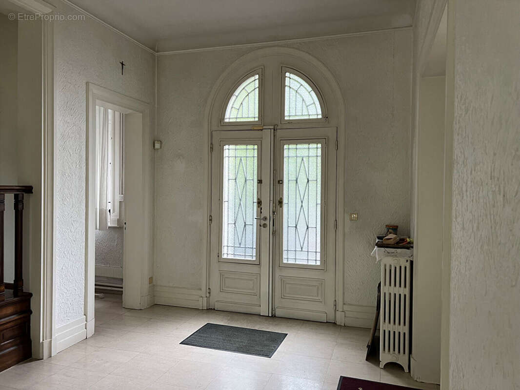 Maison bourgeoise Béthune 15 pièce(s) 300 m2 quartier prisé - photo 3