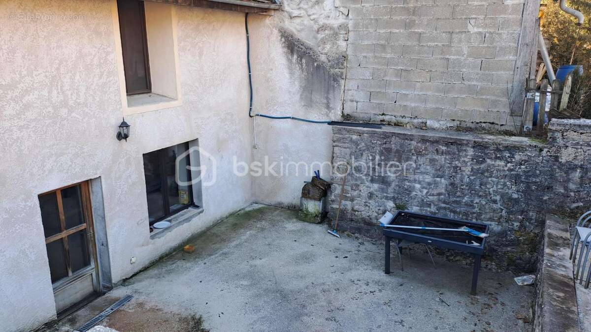 Maison à LA CHAUX-DU-DOMBIEF