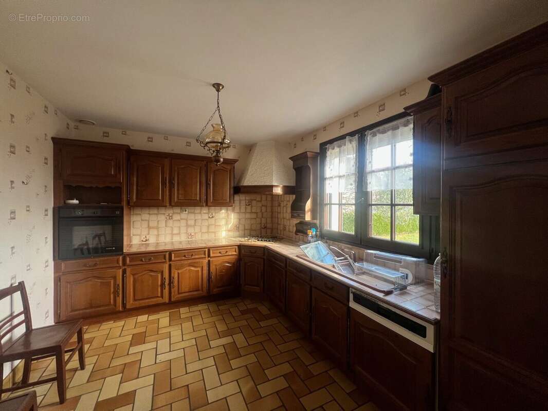 Maison à OUZOUER-SUR-TREZEE