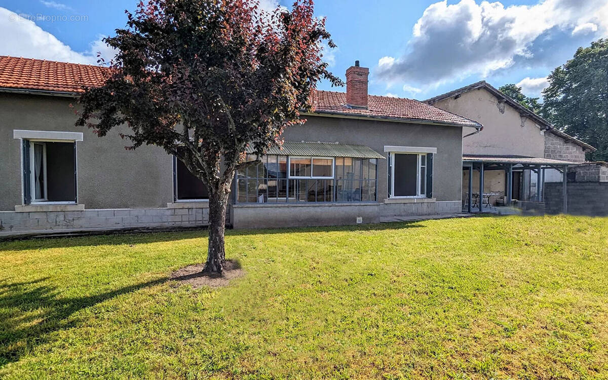 Maison à LEZOUX