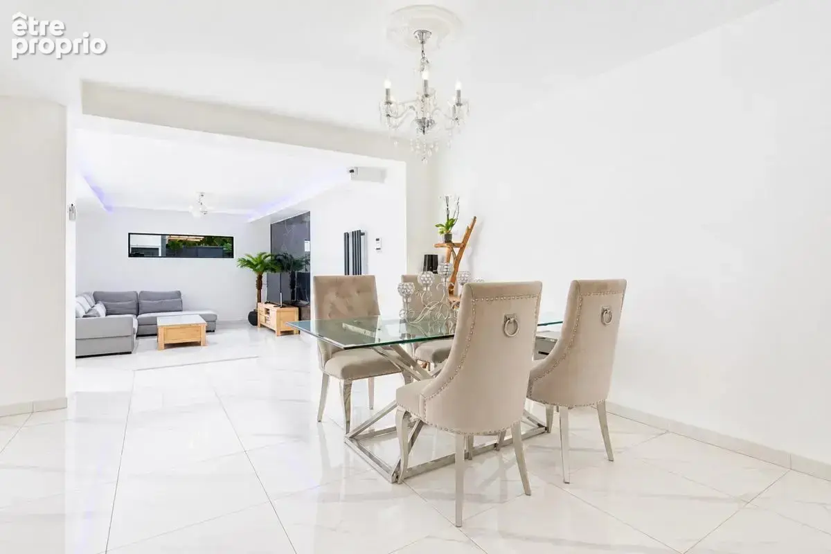 Maison de 4 pièces de 88 m² à Tourcoing Les Orions - photo 4