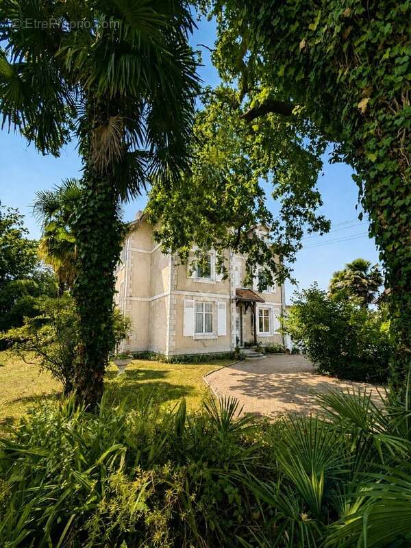 Maison à SALIES-DE-BEARN