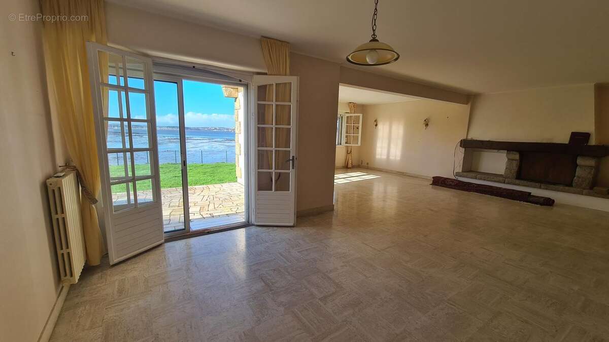 Maison à PORT-LOUIS