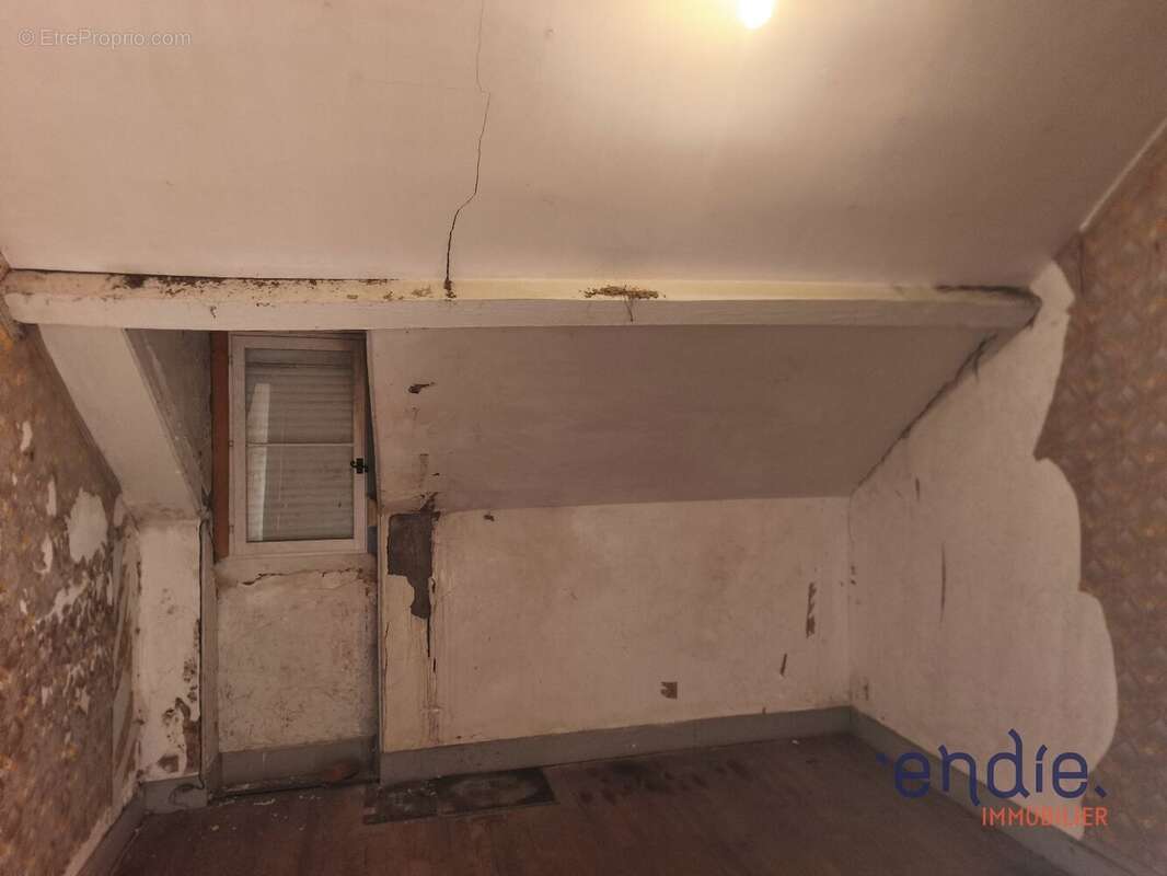 MURAT : maison de 9 pièces (152 m²) en vente - photo 13