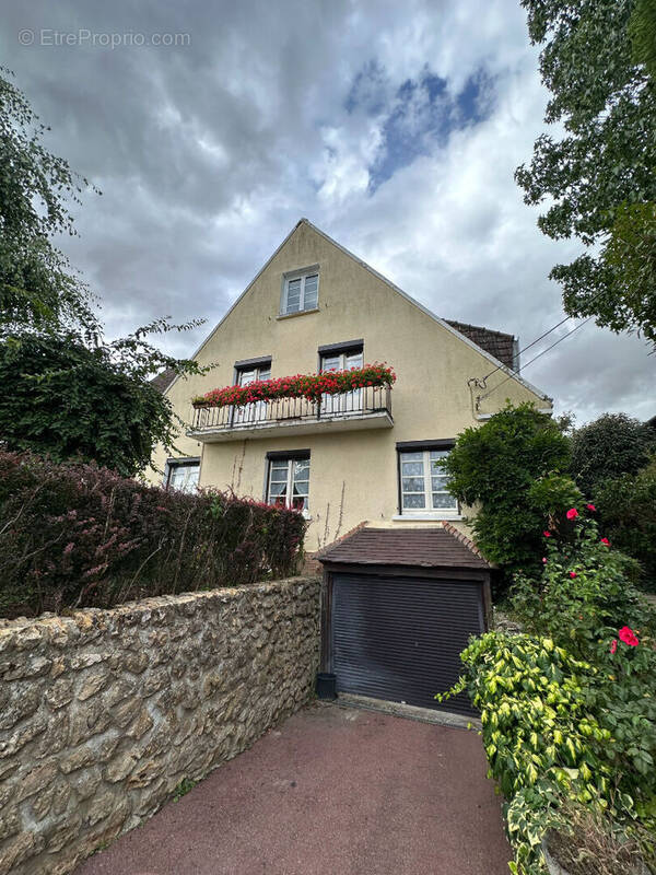 Maison à SAINT-JUST-EN-CHAUSSEE