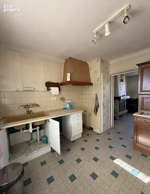 Maison à rénover 92 m2 avec terrain, sous-sol et garage   Pizançon, Chatuzange-le-Goubet - photo 4