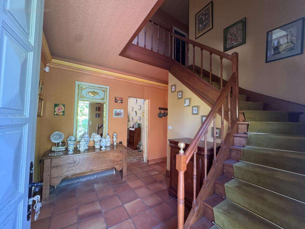 Maison à vendre 6 pièces SAINT CYR SUR LOIRE (37) - photo 3