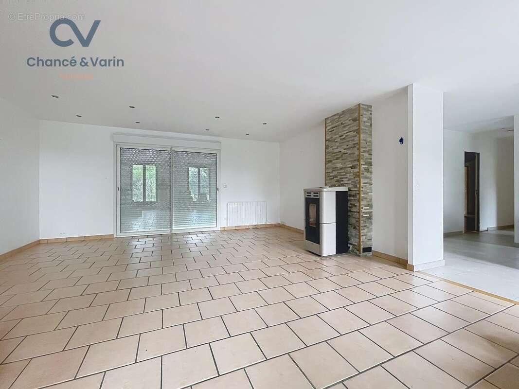 Maison 149 m² à Tordouet  - photo 4