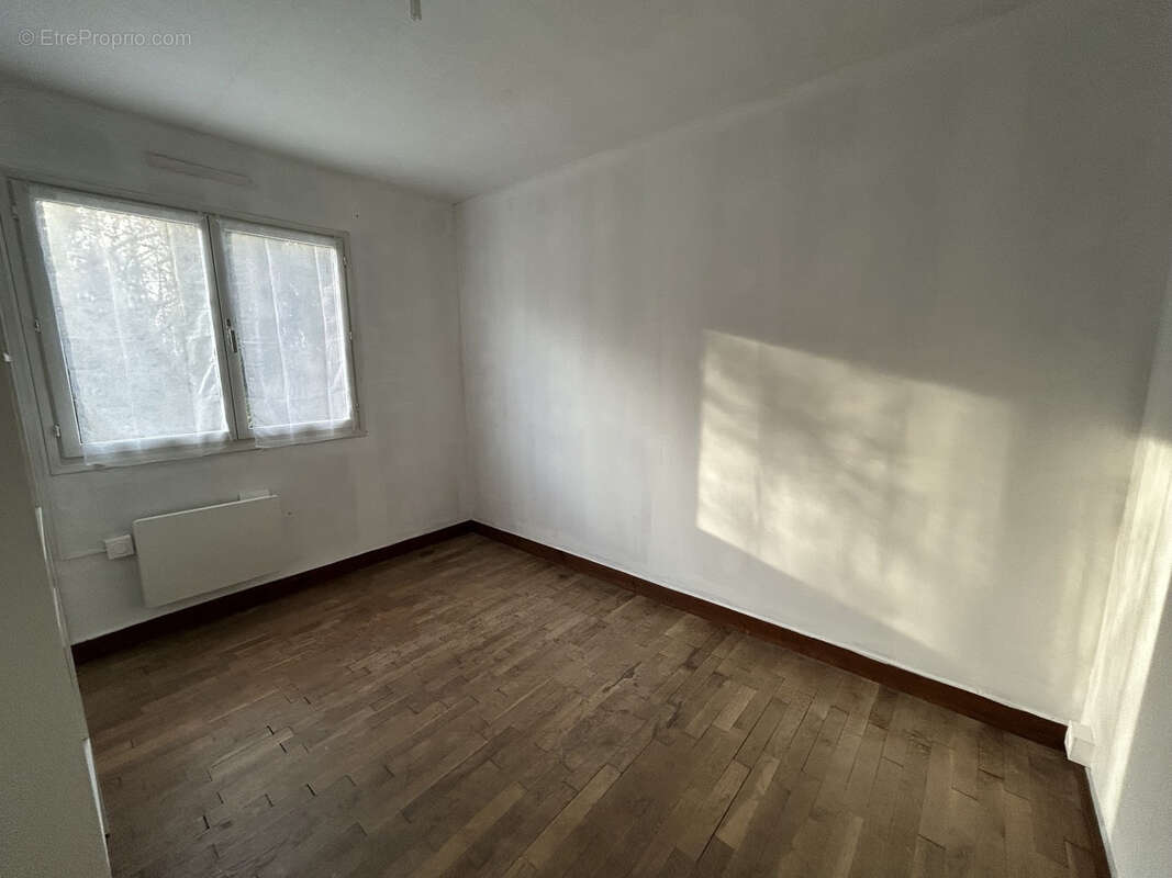 Maison à MARCILLAC-LA-CROISILLE